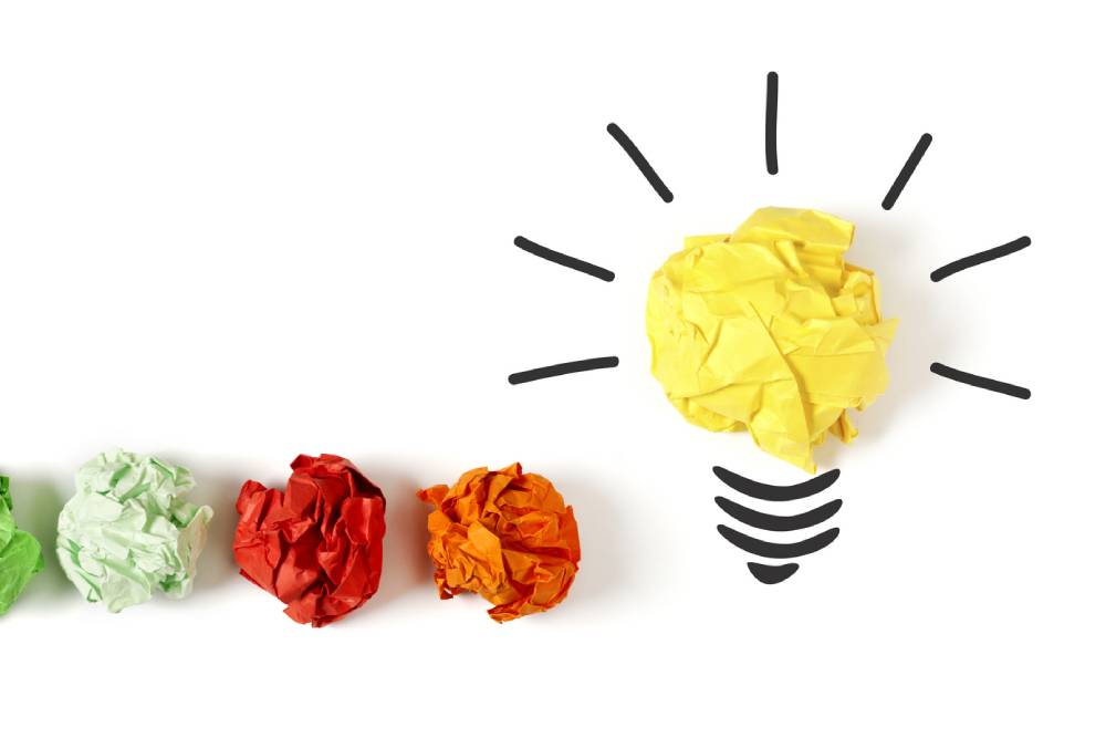 Grado en Marketing e Investigación de Mercados o similar